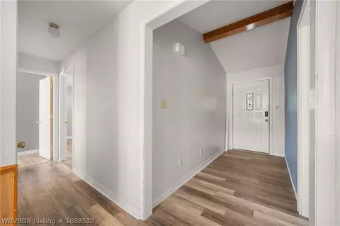 Entry Way - 1907 Horne St, Lavaca, AR 72941 photo 3 of 4