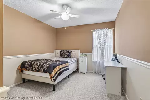 Bedroom - 1300 Princeton Dr, Fort Smith, AR 72908 photo 5 of 6