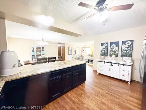 Kitchen - 911 E Hazel St, Sallisaw, OK 74955 photo 3 of 5