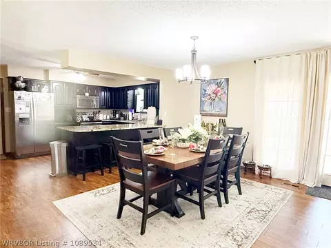 Dining - 911 E Hazel St, Sallisaw, OK 74955 photo 4 of 5