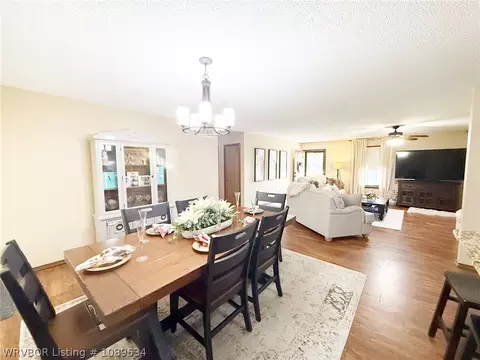 Dining - 911 E Hazel St, Sallisaw, OK 74955 photo 3 of 5