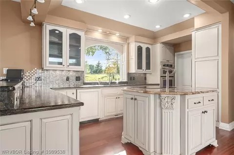 Kitchen - 3801 Webb Way, Fort Smith, AR 72916 photo 2 of 9