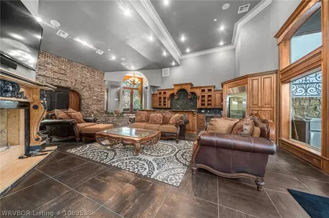 Living - 3801 Webb Way, Fort Smith, AR 72916 photo 8 of 8