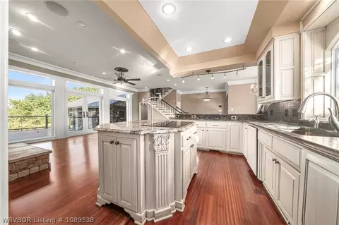 Kitchen - 3801 Webb Way, Fort Smith, AR 72916 photo 3 of 9