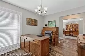 Entry Way - 7207 Riviera Dr, Fort Smith, AR 72903 photo 6 of 7