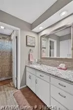 Bath - 7207 Riviera Dr, Fort Smith, AR 72903 photo 5 of 6