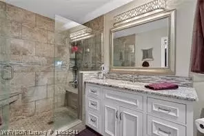 Bath - 7207 Riviera Dr, Fort Smith, AR 72903 photo 4 of 6