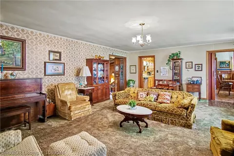 Living - 163 4th St, Waldron, AR 72958 photo 1 of 7