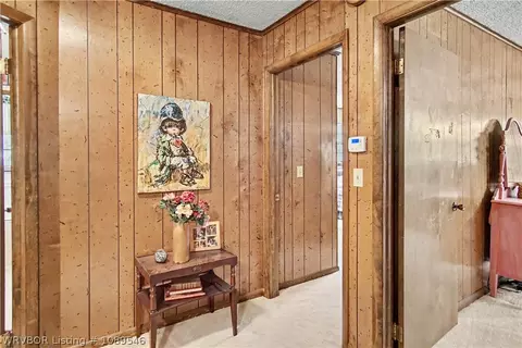 Entry Way - 163 4th St, Waldron, AR 72958 photo 1 of 1