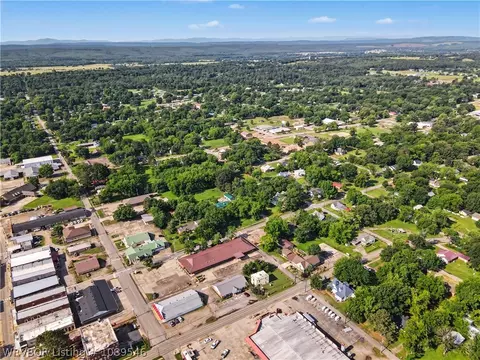 View/Area - 163 4th St, Waldron, AR 72958 photo 5 of 5