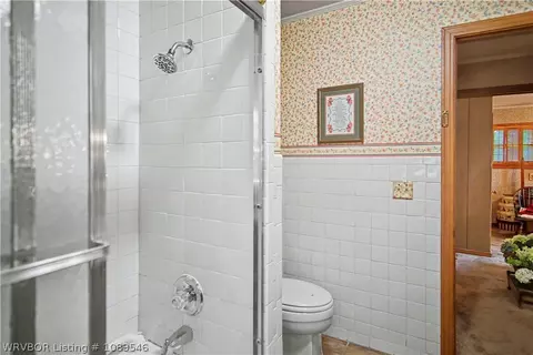 Bath - 163 4th St, Waldron, AR 72958 photo 5 of 6