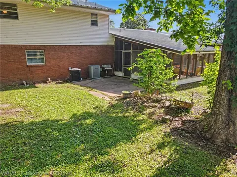 Exterior - 163 4th St, Waldron, AR 72958 photo 12 of 13