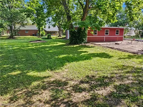 Exterior - 163 4th St, Waldron, AR 72958 photo 10 of 13