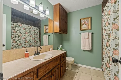 Bath - 3016 S 105 St, Fort Smith, AR 72903 photo 3 of 3