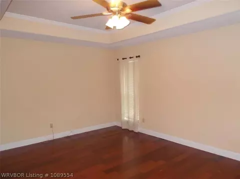 Living - 9801 Croxted Rd, Fort Smith, AR 72908 photo 4 of 4
