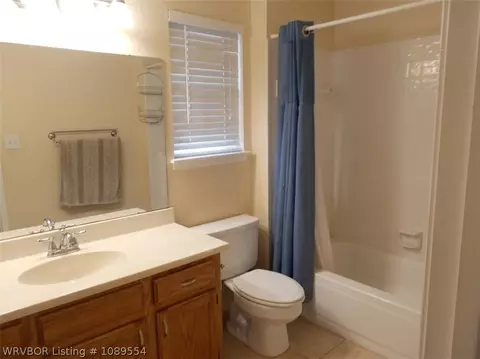 Bath - 9801 Croxted Rd, Fort Smith, AR 72908 photo 3 of 3