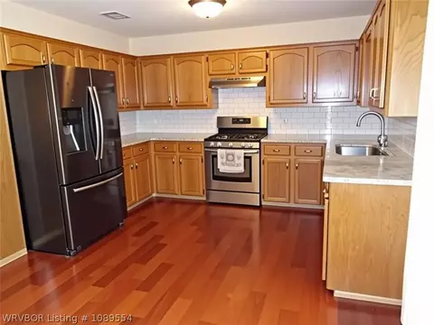 Kitchen - 9801 Croxted Rd, Fort Smith, AR 72908 photo 1 of 2