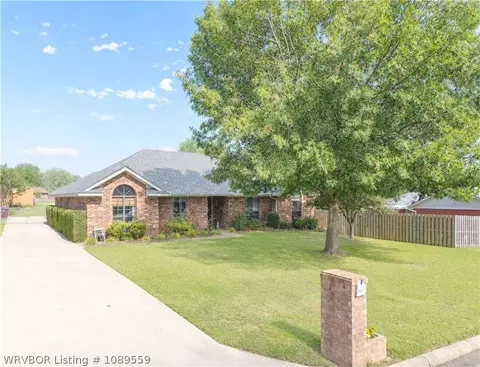 5201 92nd St, Fort Smith, AR 72903