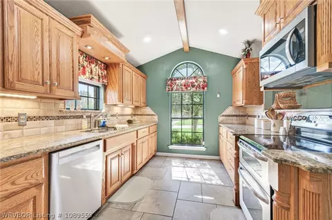 Kitchen - 5201 92nd St, Fort Smith, AR 72903 photo 1 of 2