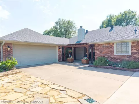 Exterior - 5201 92nd St, Fort Smith, AR 72903 photo 11 of 12