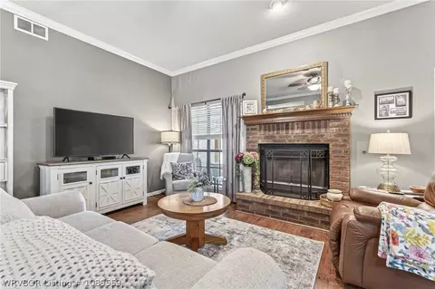 Living - 5201 92nd St, Fort Smith, AR 72903 photo 1 of 3