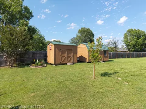 Exterior - 5201 92nd St, Fort Smith, AR 72903 photo 9 of 12