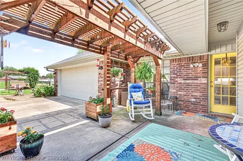 Exterior - 5201 92nd St, Fort Smith, AR 72903 photo 4 of 12