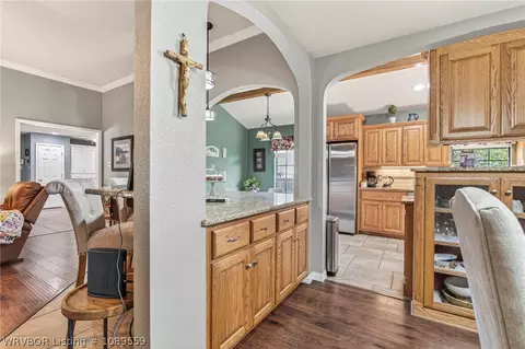 Entry Way - 5201 92nd St, Fort Smith, AR 72903 photo 3 of 3