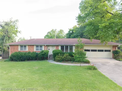 2834 Reeder St, Fort Smith, AR 72901