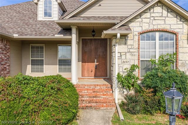 2117 Parkway Cir, Van Buren, AR 72956