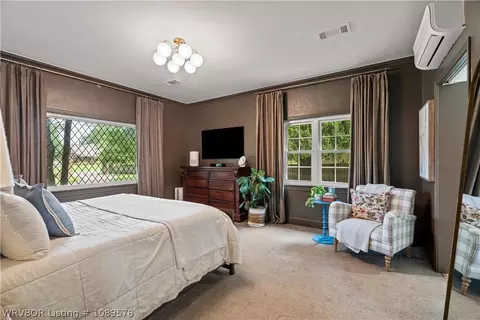 Bedroom - 1720 Albert Pike, Fort Smith, AR 72903 photo 3 of 8