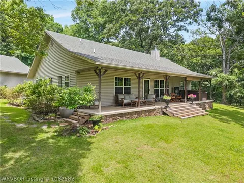 13111 Rib Ln, Mountainburg, AR 72946