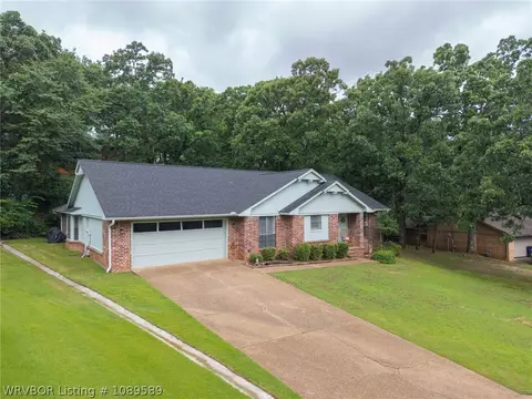 Exterior - 9708 Belhaven Vw, Fort Smith, AR 72908 photo 2 of 11