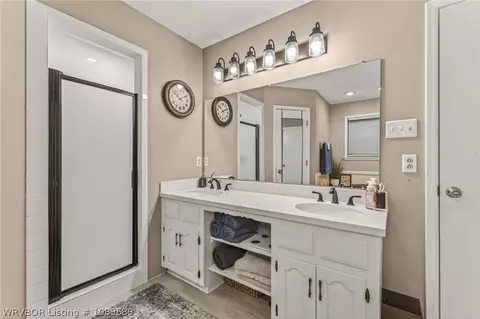 Bath - 9708 Belhaven Vw, Fort Smith, AR 72908 photo 1 of 3