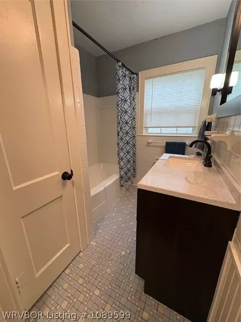 Bath - 2029 M St, Fort Smith, AR 72901 photo 1 of 4