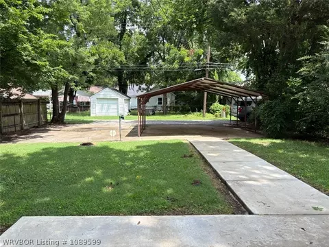 Exterior - 2029 M St, Fort Smith, AR 72901 photo 7 of 8