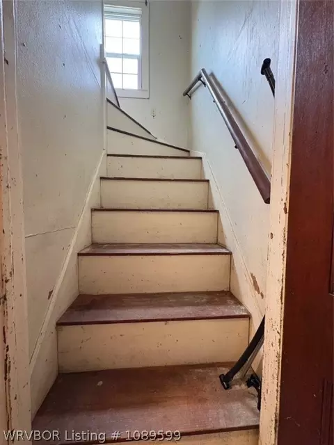Entry Way - 2029 M St, Fort Smith, AR 72901 photo 3 of 4
