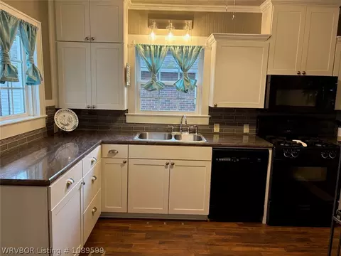 Kitchen - 2029 M St, Fort Smith, AR 72901 photo 1 of 2