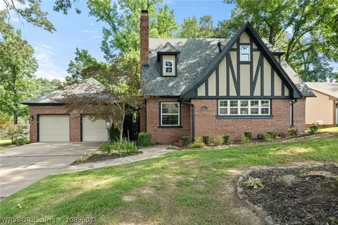 10017 Foxboro Rd, Fort Smith, AR 72903