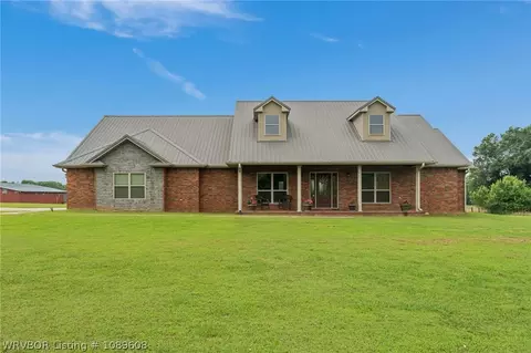 1150 W Shawntel Smith Blvd, Muldrow, OK 74948