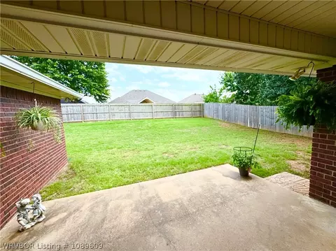 Exterior - 5504 Chapen Dr, Fort Smith, AR 72916 photo 4 of 4