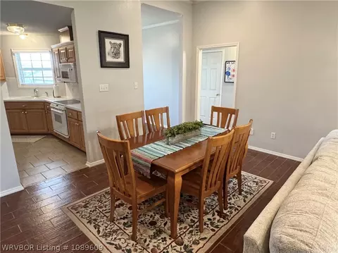 Dining - 5504 Chapen Dr, Fort Smith, AR 72916 photo 2 of 2