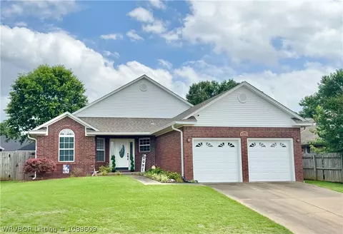 5504 Chapen Dr, Fort Smith, AR 72916