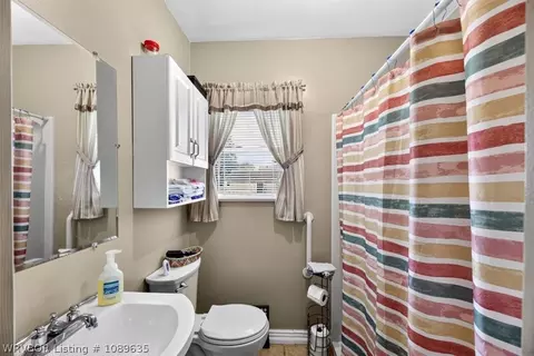 Bath - 2520 L St, Fort Smith, AR 72901 photo 1 of 1