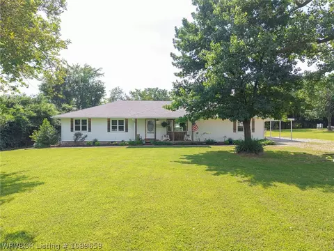 Exterior - 7003 Dean Rd, Alma, AR 72921 photo 6 of 12