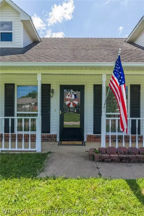 Exterior - 1603 Eastgate Cir, Greenwood, AR 72936 photo 3 of 7