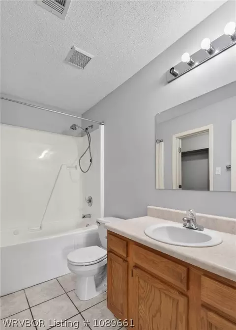 Bath - 1603 Eastgate Cir, Greenwood, AR 72936 photo 2 of 2