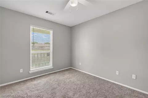 Bedroom - 1603 Eastgate Cir, Greenwood, AR 72936 photo 4 of 9