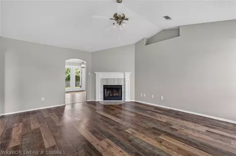 Living - 1603 Eastgate Cir, Greenwood, AR 72936 photo 1 of 6