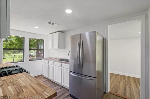 Kitchen - 4808 29th St, Fort Smith, AR 72901 photo 4 of 4